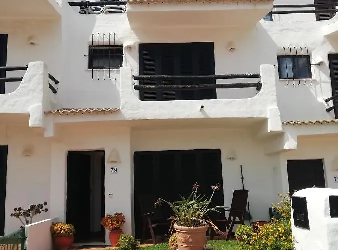 Moradia T2+1 Com Piscina