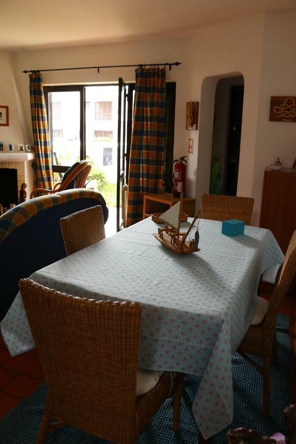 Moradia T2+1 Com Piscina Holiday home